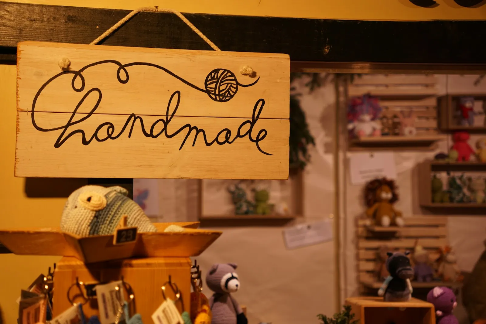 Cedule handmade ve stánku